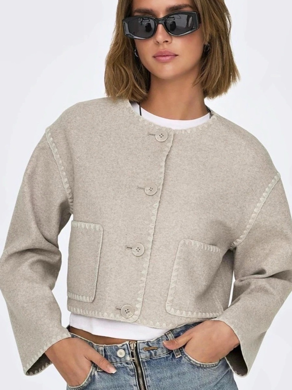 Cropped Button Front Jacket in Beige Like New